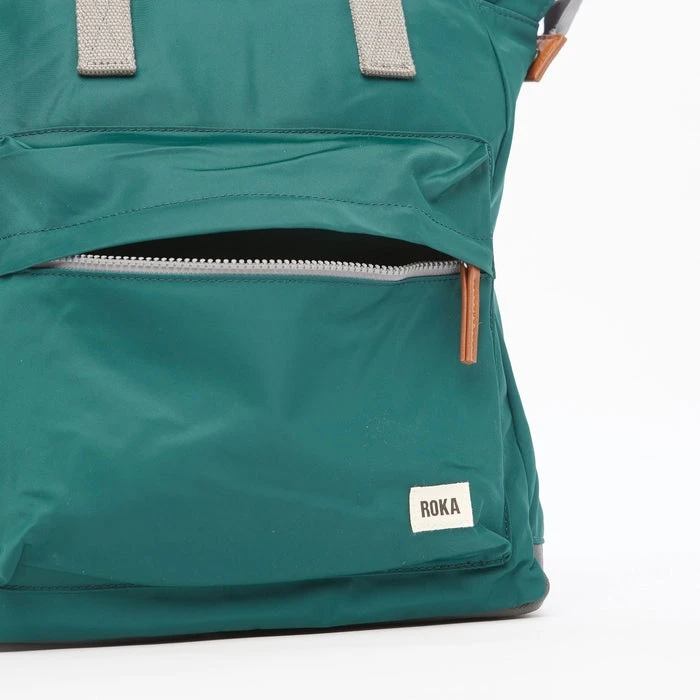 Mochila Roka London Bantry B Mediana Sostenible Nylon Verde (Teal) 8 Mochila Roka London Bantry B Mediana Sostenible Nylon Verde (Teal) - Imagen 6