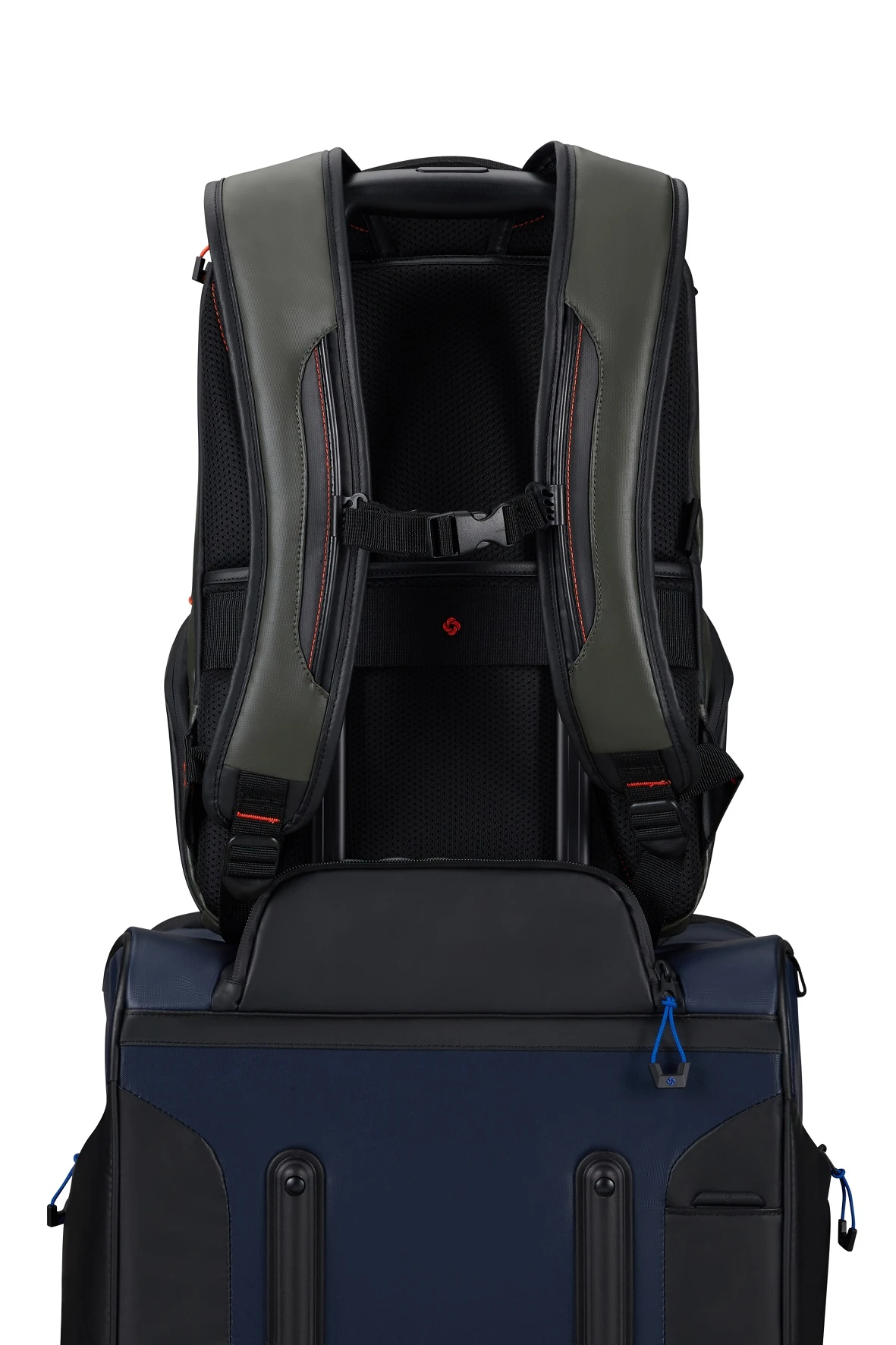 Mochila Ordenador M USB Samsonite Ecodiver Verde ( Climbing Ivy ) 10 Mochila Ordenador M USB Samsonite Ecodiver Verde ( Climbing Ivy ) - Imagen 8