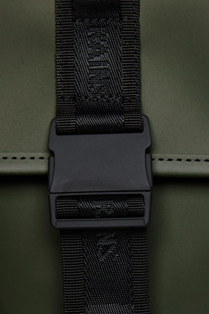 Mochila Rains Trail Mini Verde (Evergreen) 5 Mochila Rains Trail Mini Verde (Evergreen) - Imagen 3