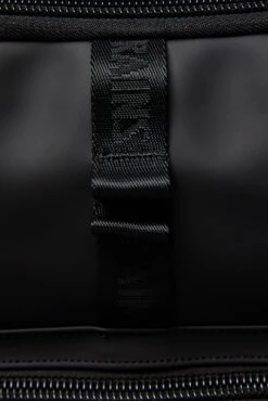 Mochila Rains Trail Cargo Negro -Almacenamiento De Viaje 30462