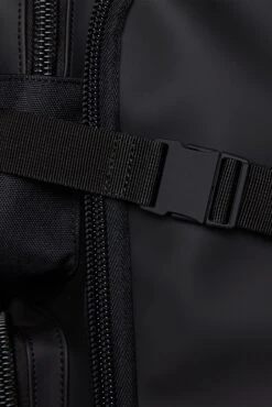 Mochila Rains Trail Cargo Negro -Almacenamiento De Viaje 30470