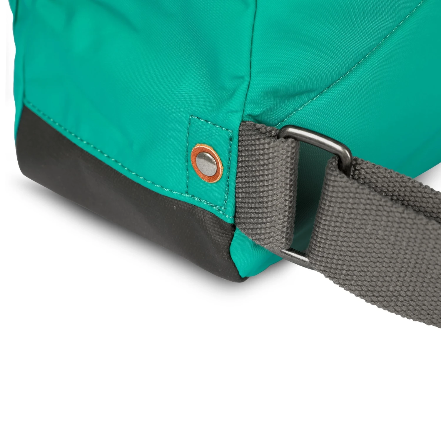 Mochila Roka London Bantry B Mediana Sostenible Nylon Verde (Cyan) 8 Mochila Roka London Bantry B Mediana Sostenible Nylon Verde (Cyan) - Imagen 6